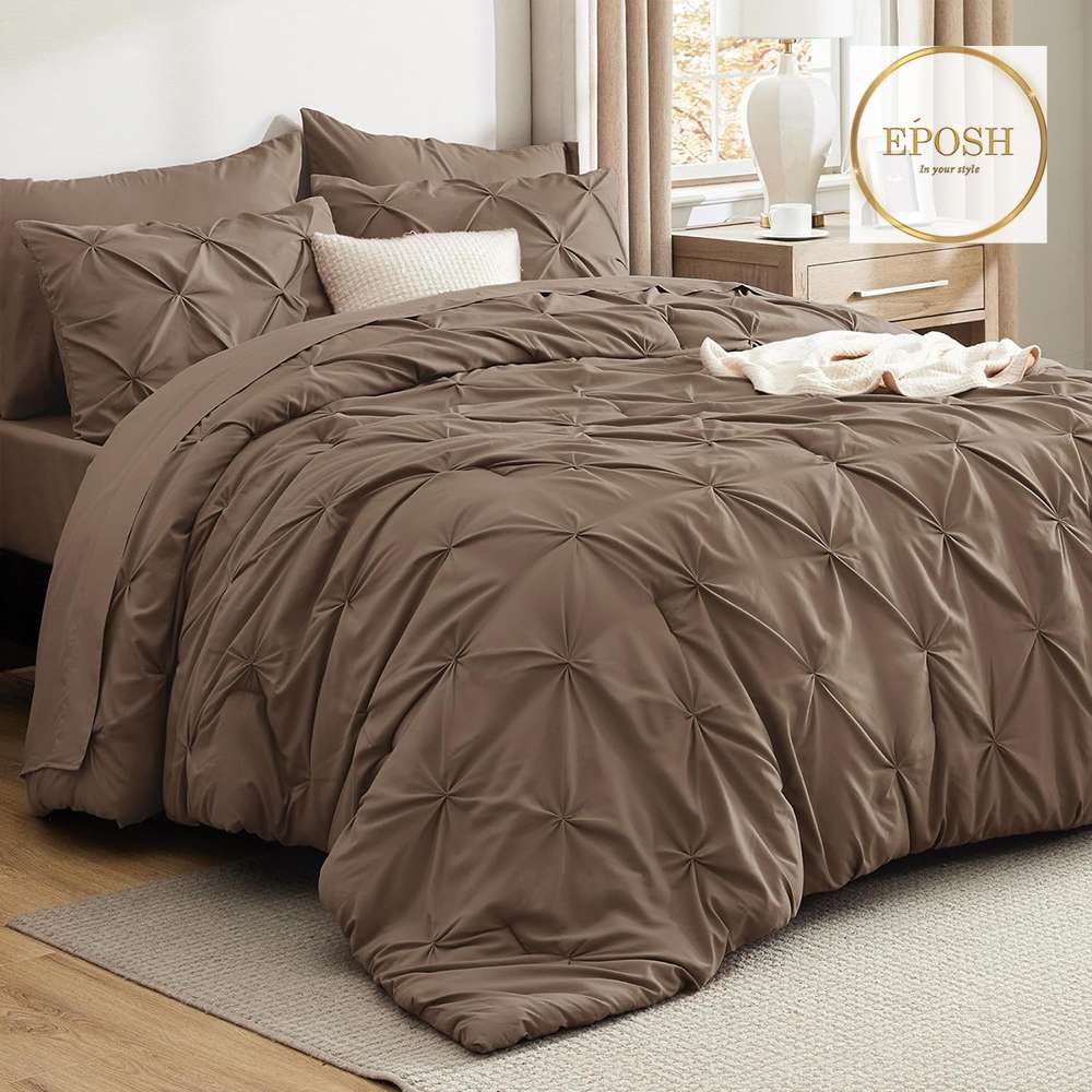 Diamond Pintucks Duvet Set - Brown