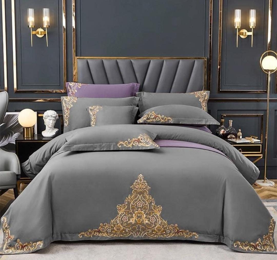 Mariana Centred Embroidered Motif Duvet Cover Set - Grey