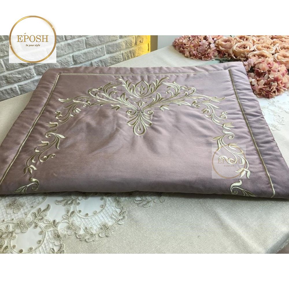Velvet Embroidered Prayer Mat - Mauve