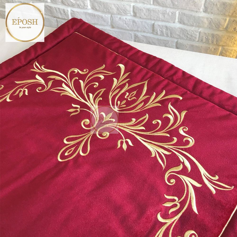 Velvet Embroidered Prayer Mat - Red