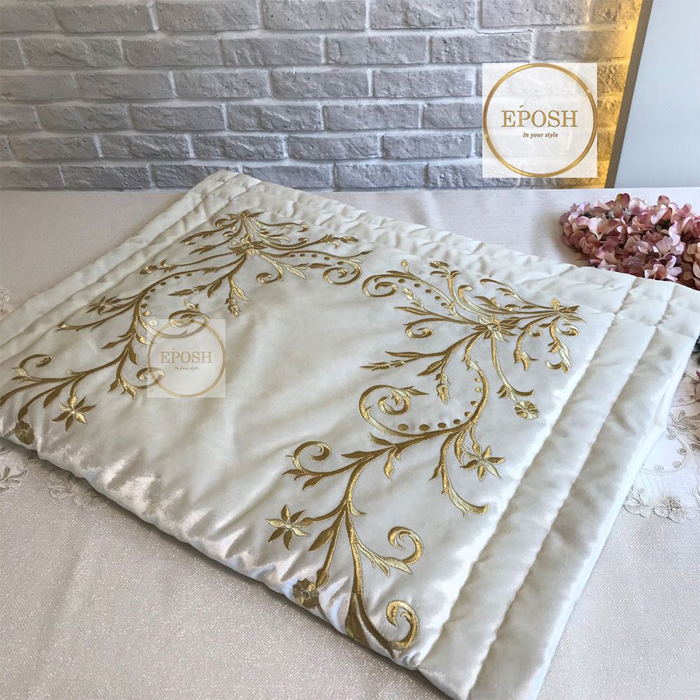 Velvet Embroidered Prayer Mat - White 02
