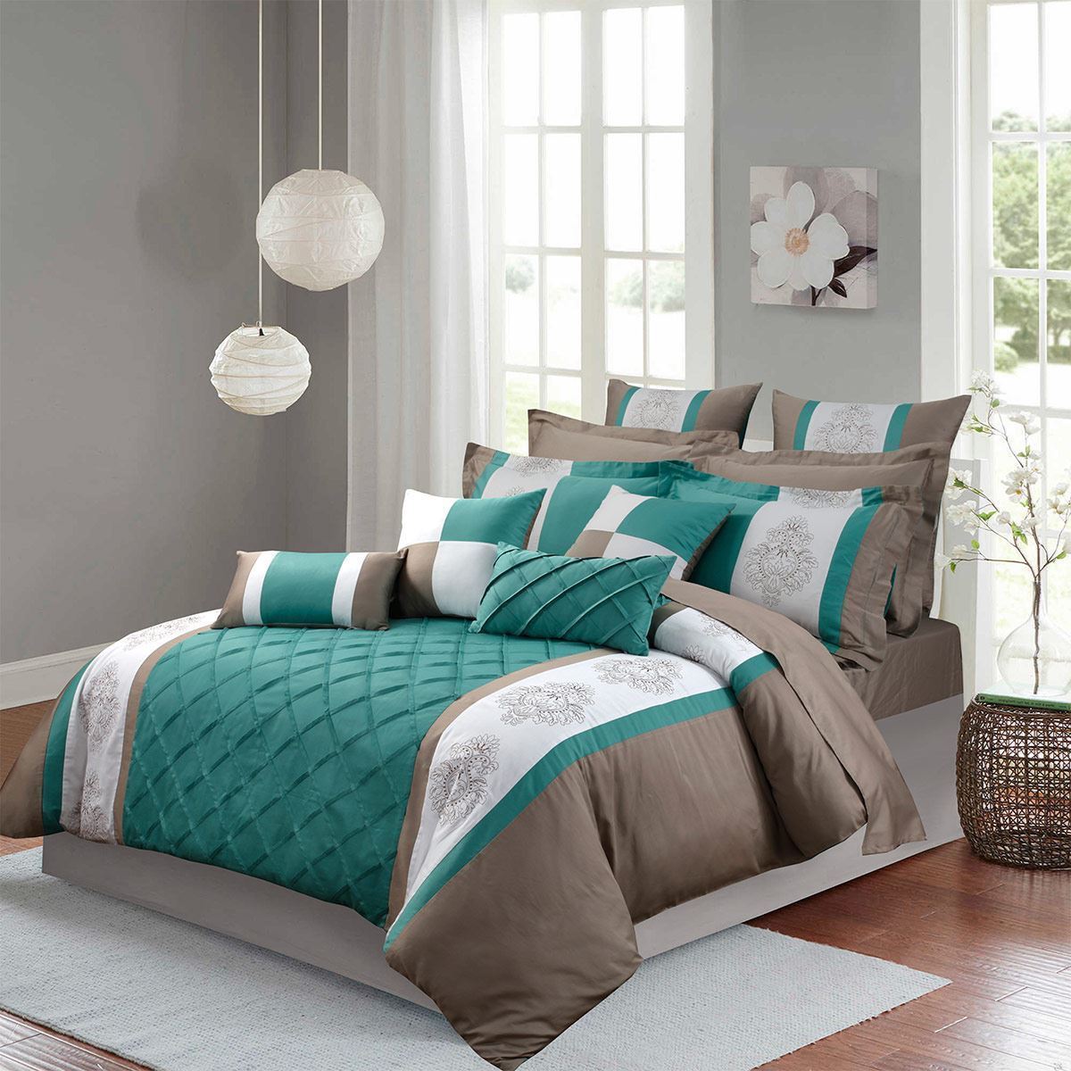 Luxury Embroidered Duvet Set - Teal and Coffee
