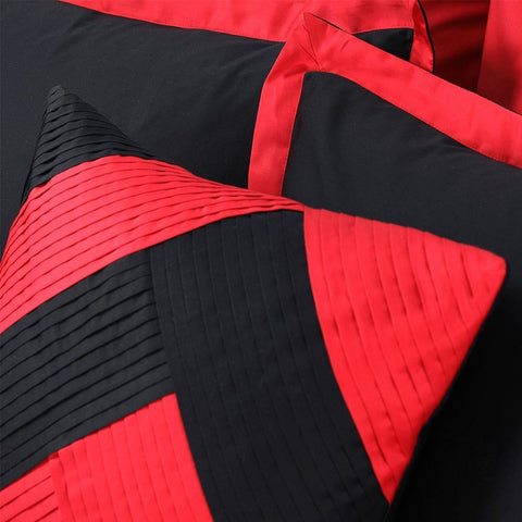 Red and Black Embellish Pleats Duvet Set