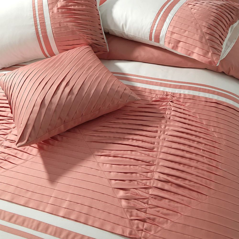 Embellish Horizontal Pleats Duvet Set