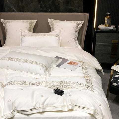Luxury Embroidered Duvet Set-White