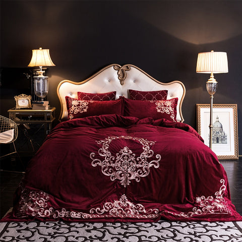 New Luxury Embroidered Velvet Duvet Set -Maroon