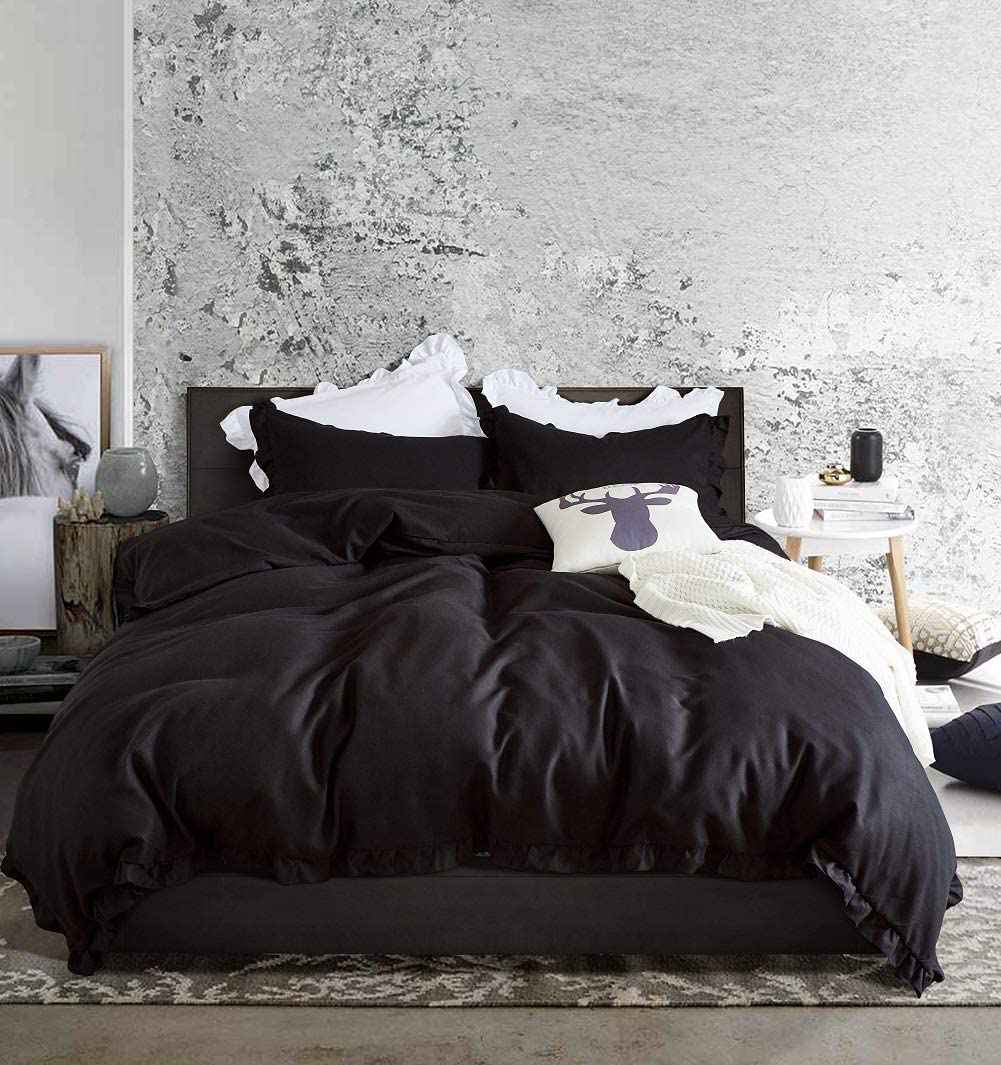 Jet Black With Ruffles Duvet Set - 4 Pieces