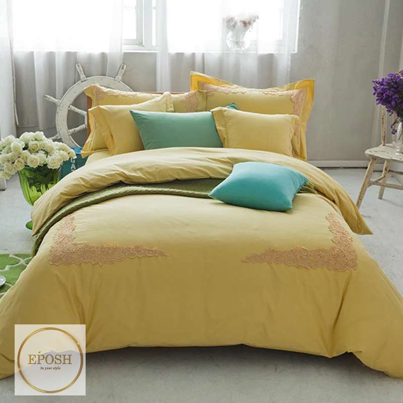 Embroidered Duvet 8 Pieces - Golden