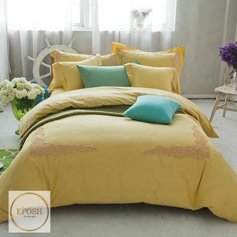 Embroidered Duvet 8 Pieces - Golden
