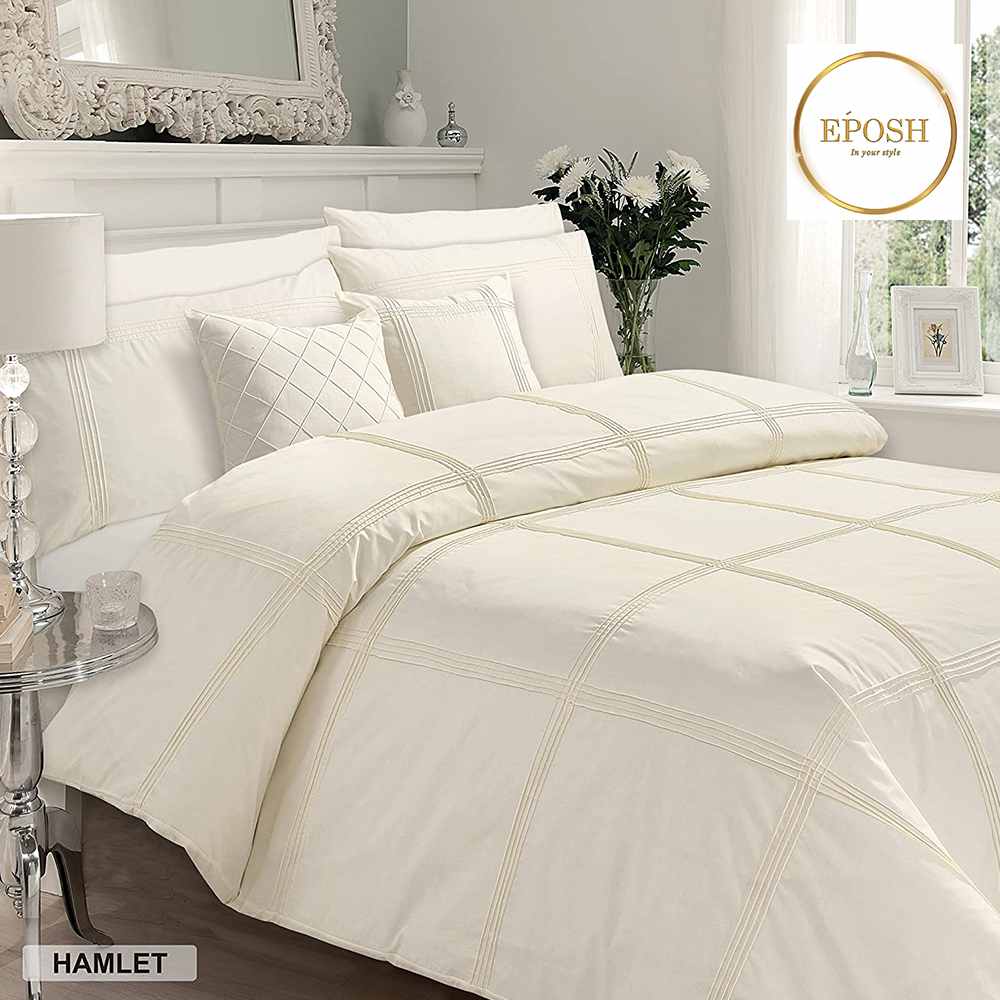 Exotic Embellish Box Pleated Duvet Set - Cream