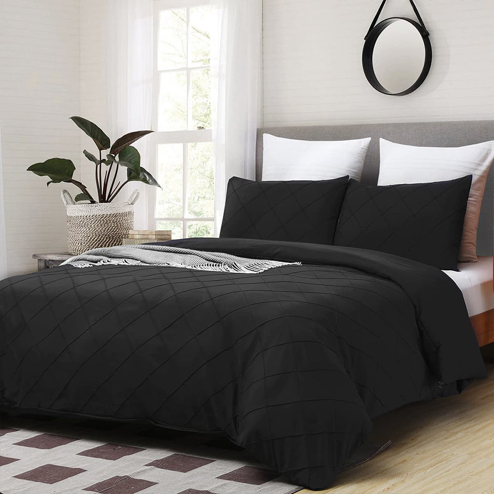 Exotic Embellish Cross Pleated Duvet Set - Black