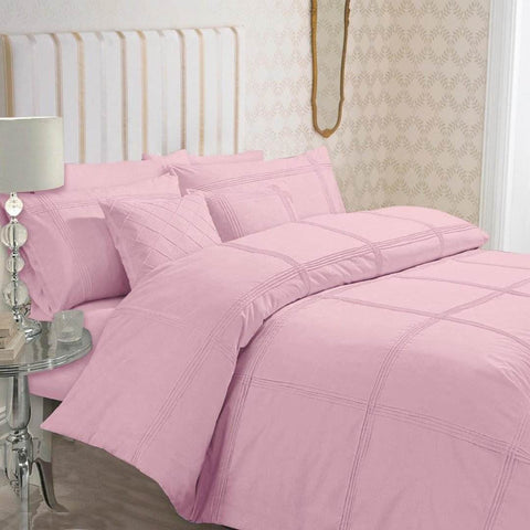 Exotic Embellish Box Pleated Duvet Set - Pink
