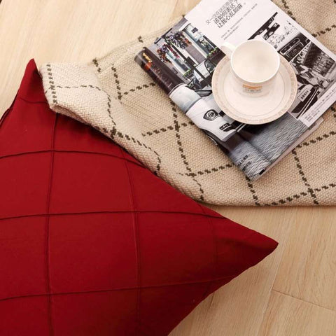Exotic Embellish Cross Pleated Duvet Set - Maroon